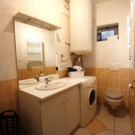 Grand T2 En Plein Centre Avec Parking Gratuit *