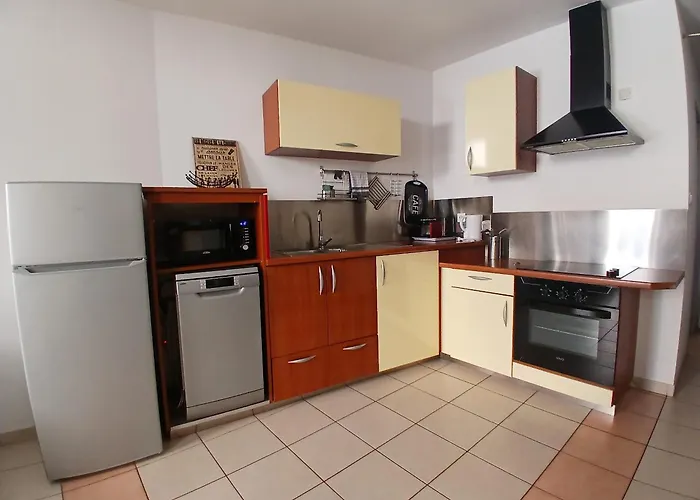 Lejlighed Grand T2 En Plein Centre Avec Parking Gratuit Nîmes